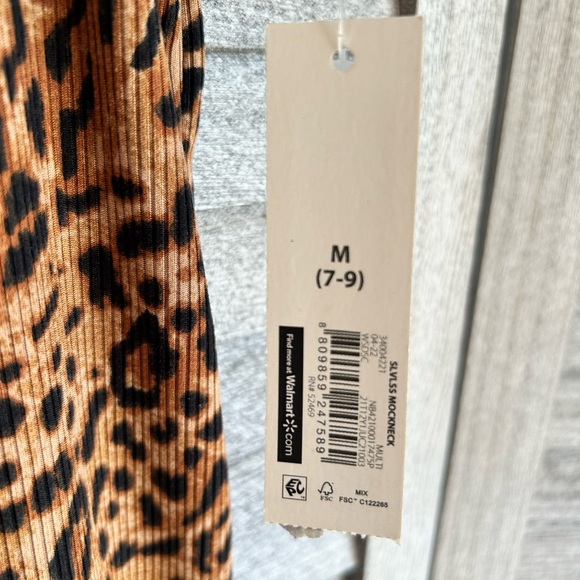 NWT No Boundaries Sleeveless Leopard Animal Print Turtleneck Top Women’s Medium - Picture 3 of 6